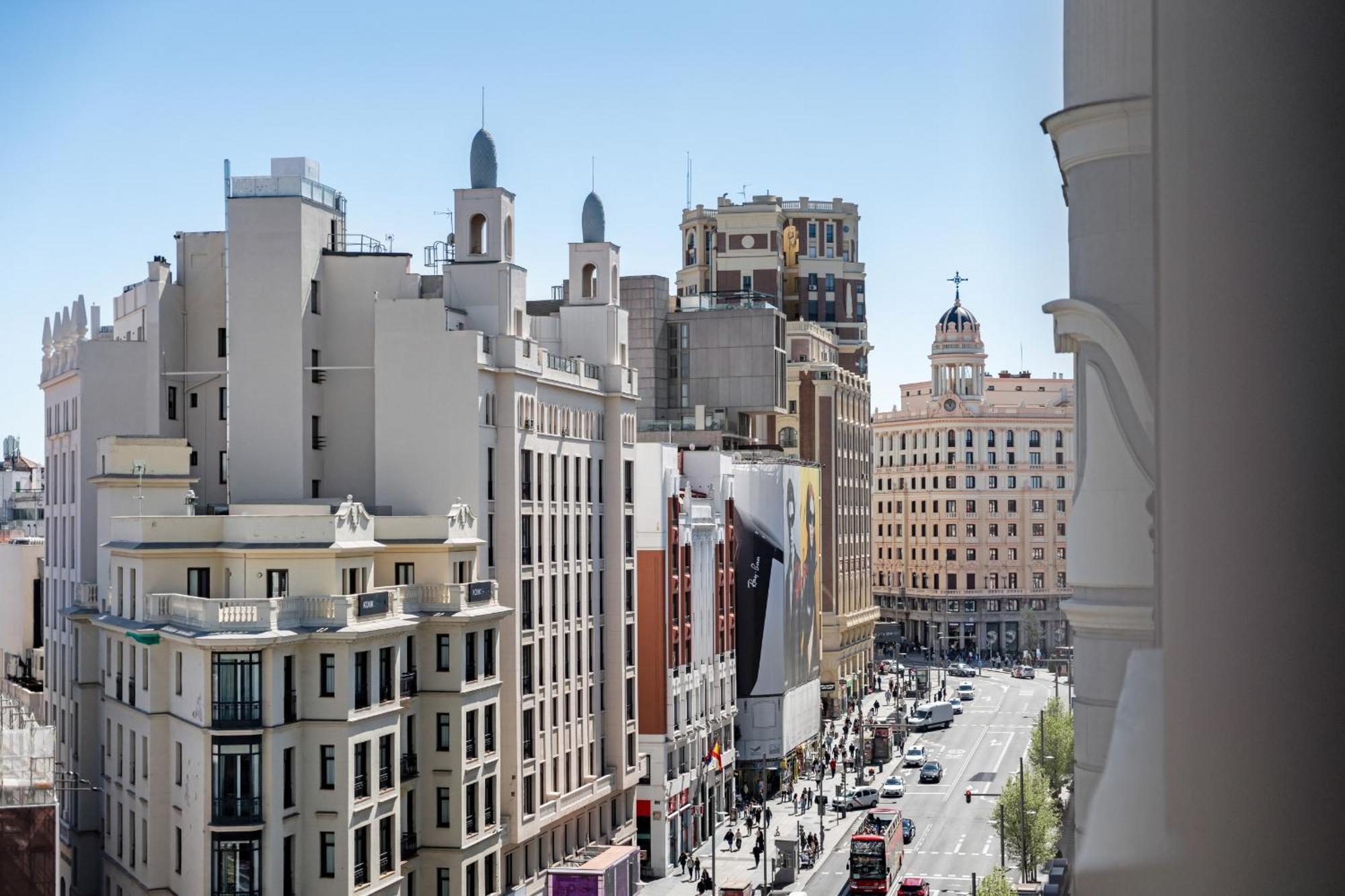 Gran Via Panorama Syline 6pax Alquiler Temporal Madrid